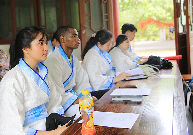 留学生体验私塾