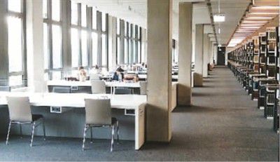 图书馆一角