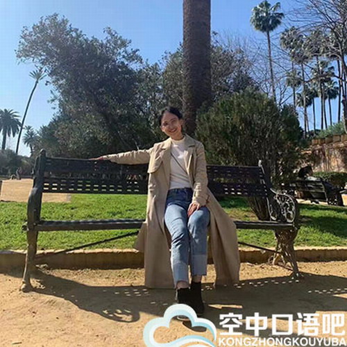 法语中教Sonia老师在线法语一对一课程