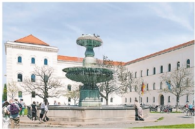 慕尼黑大学校园景色.jpeg